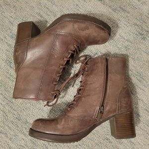 Dansko brown heeled leather boots 37